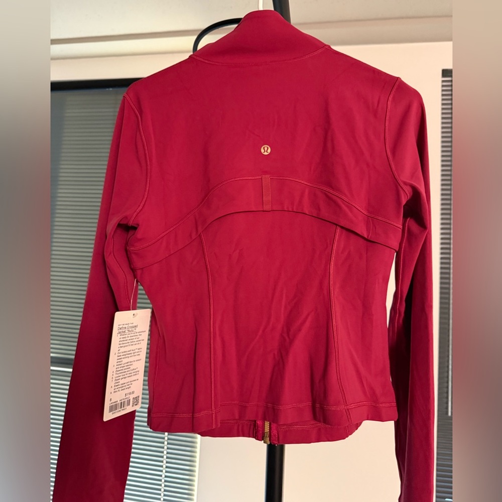 NWT Lululemon Define Cropped Jacket Nulu Magenta Smoke Gold Size 8 - Picture 4 of 7